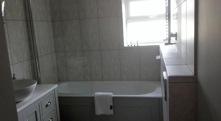Hewlett Apartments photo