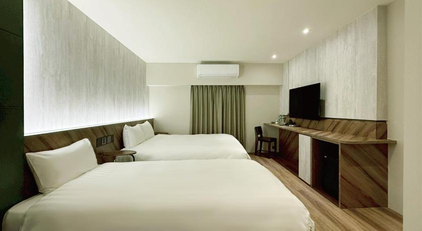 Image of Deluxe Twin Room 3