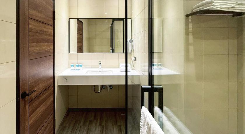 Image of Deluxe Twin Room 2