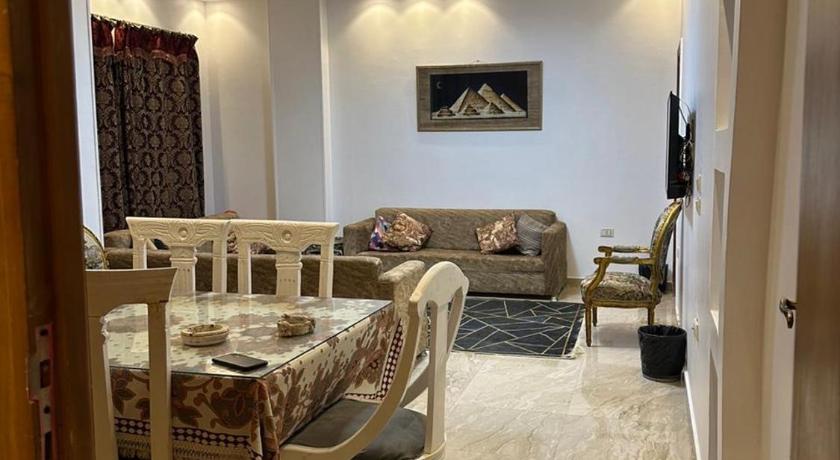 Pyramids Gold Sand INN - image 5