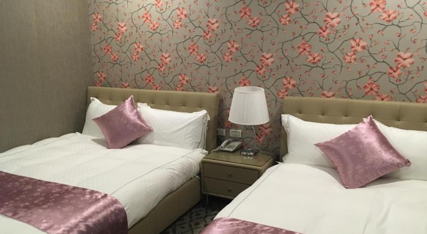 Image of Standard Quadruple Room 1