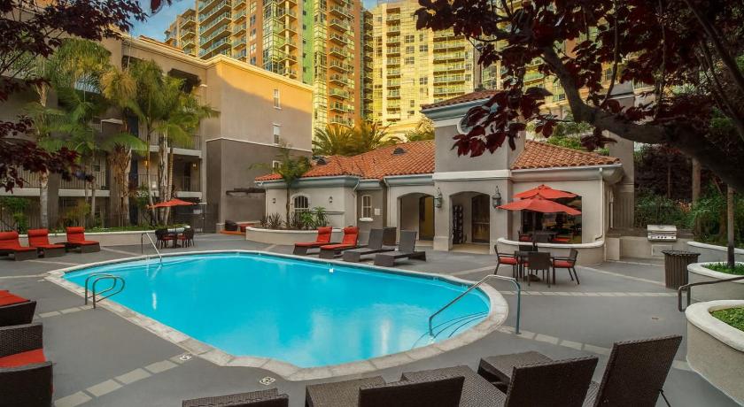 Marina Del Rey Apartment with Resort Amenities - Short Distance To Venice Beach