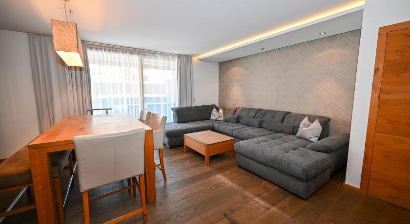 Image of Three-Bedroom Apartment with Terrace 6