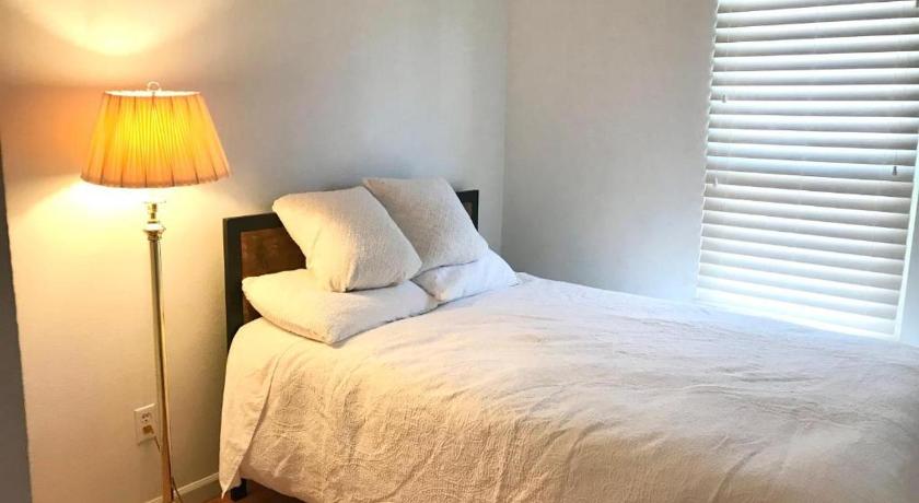 오로라 (CO) 4 Bedroom Vacation House With Pikes Peak view Pet-friendly 3성급 숙소 외관