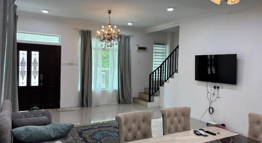 Ayer Tawar Healing Homestay 3 Bed Aircond Near Teluk Batik 3-Star Guesthouse exterior