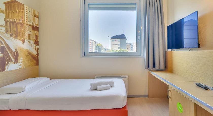 Image of Single Room - Accessible 1