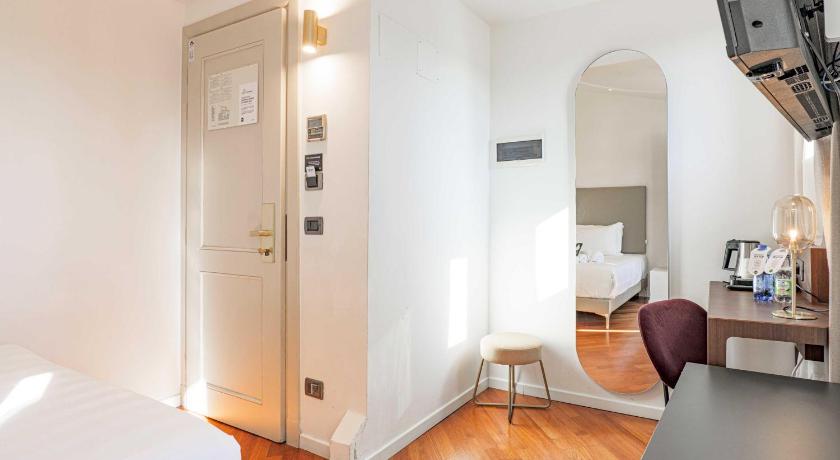 Image of Habitación individual con balcón (Single Room with Balcony) 1