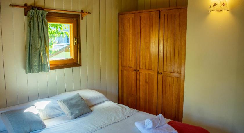 Image of One-Bedroom Bungalow 8