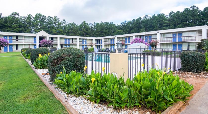 Motel 6-Conyers, GA