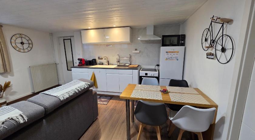 エピナル Appartement 2 pieces pres du lac de Bouzey 4つ星 シングルルーム ロビー