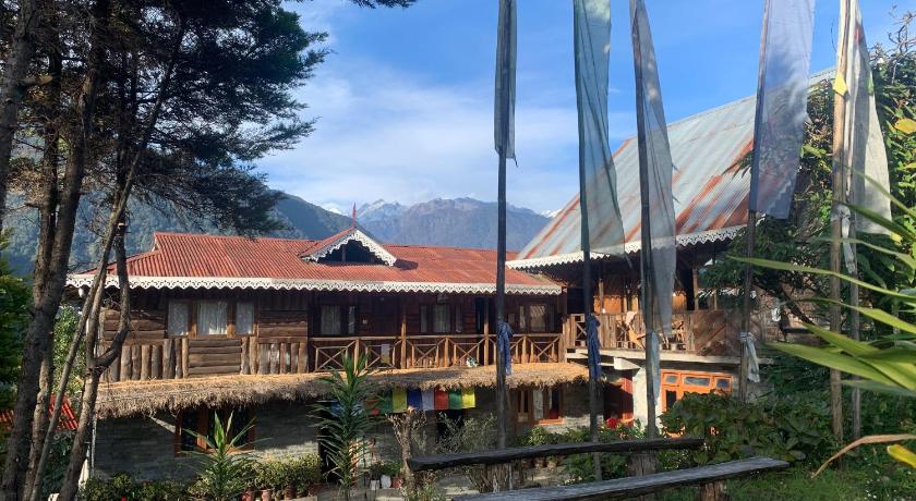 Lake View Nest Eco Retreat & Home Stay