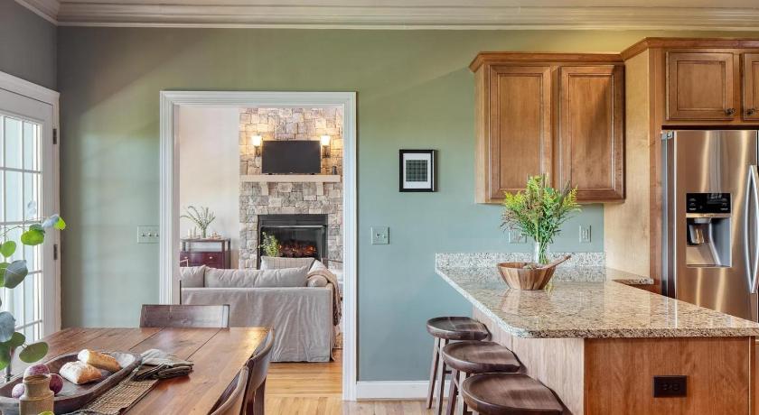 Swannanoa Hot Tub, Deck w/ Breathtaking Mountain Views 4-Star Accommodation exterior
