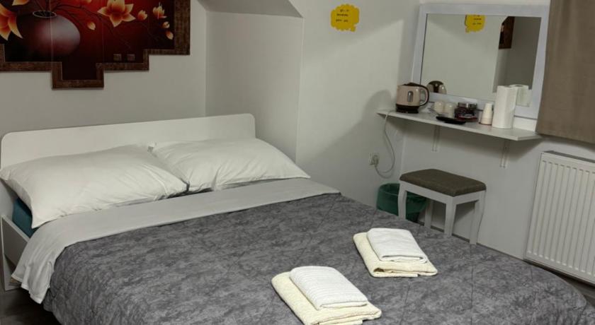 Image of Double Room 5