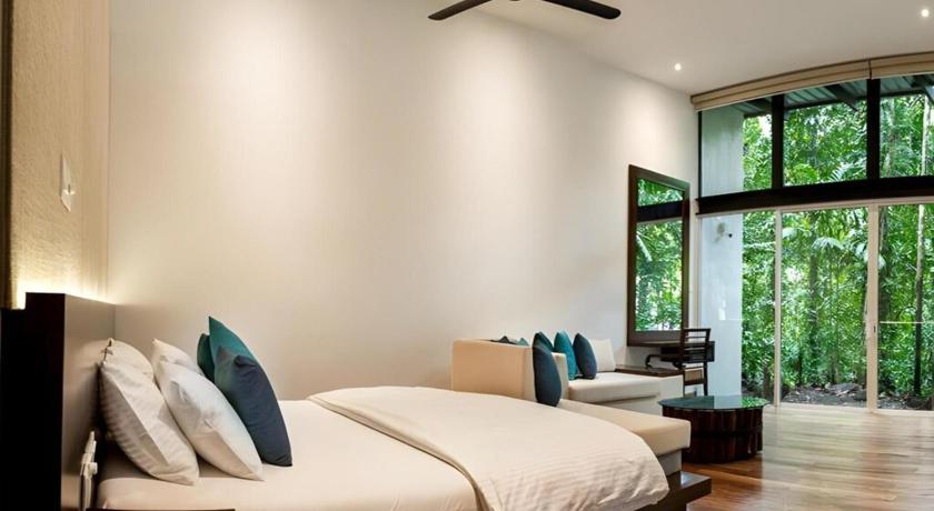Image of Suite with Jacuzzi and Private Deck 8