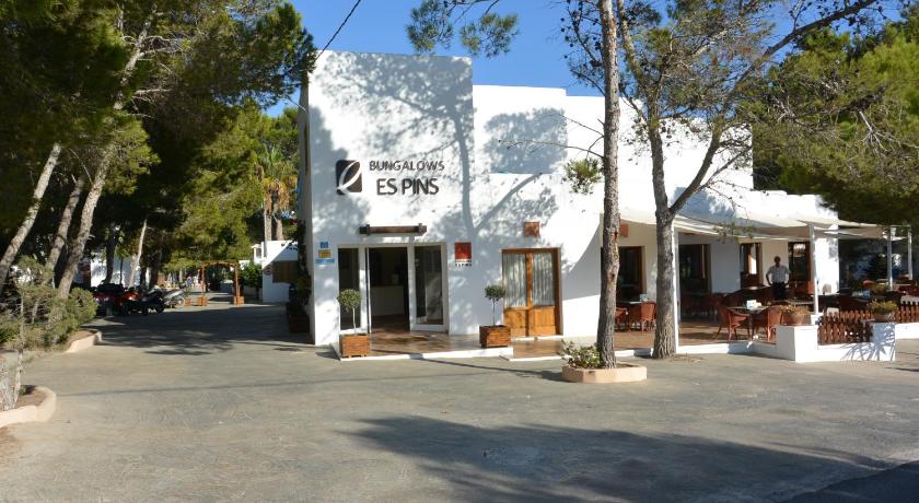 Bungalows Es Pins - Emar Hotels