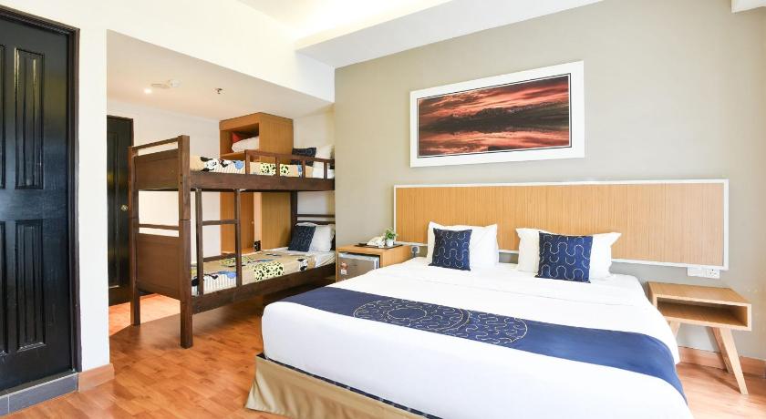 Image of Family Bunk Suite - City View 4