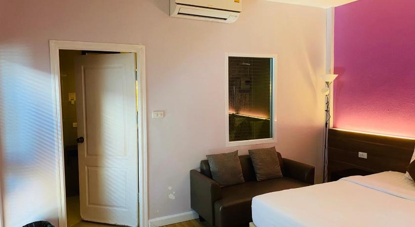 Image of Double Room with Garden View 10