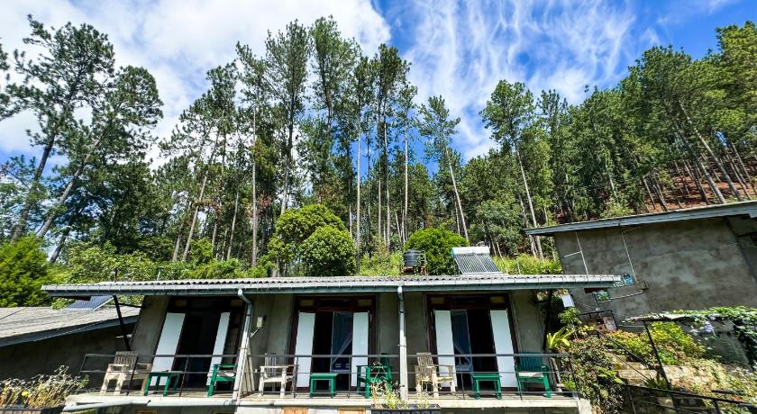 Rowinrich Cottages - image 5