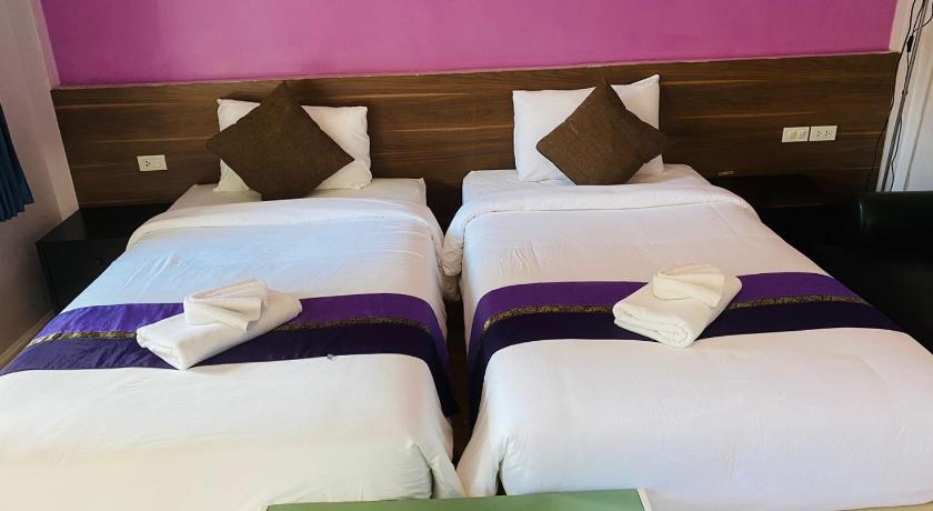 Image of Twin Room with Garden View 4