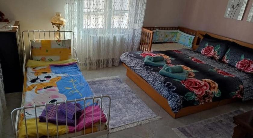 Eleni's GuestHouse
