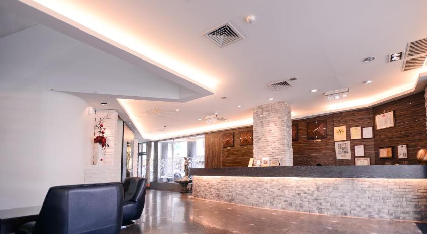 Waugh Den Business Hotel - image 12