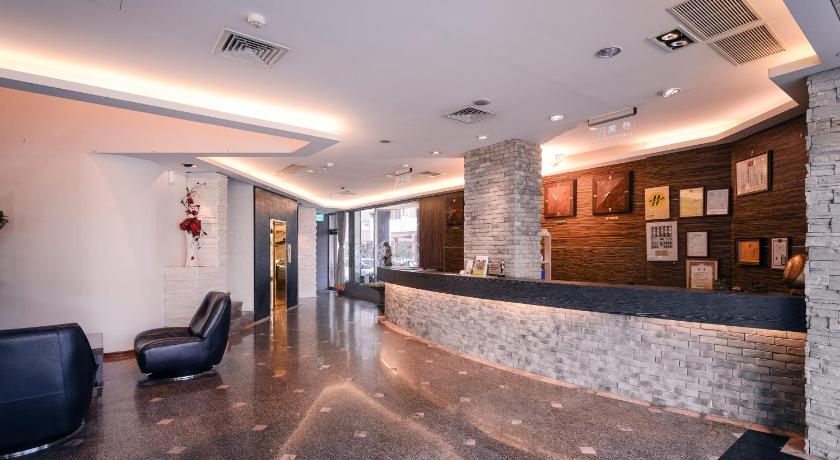 Waugh Den Business Hotel - image 9