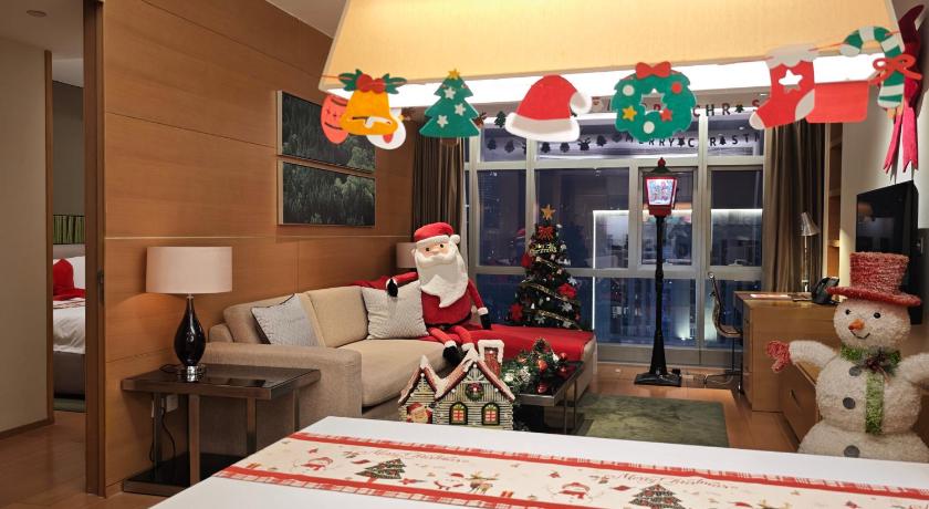 Image of Christmas 1 Bedroom Suite 1
