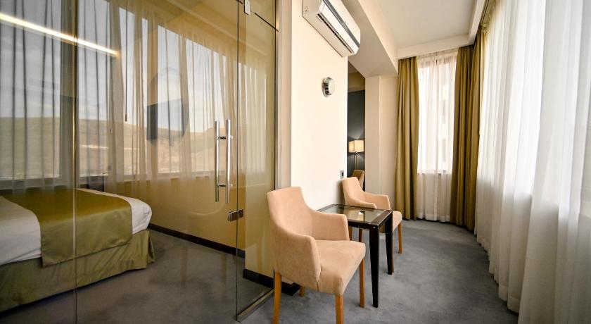 Image of Suite 3