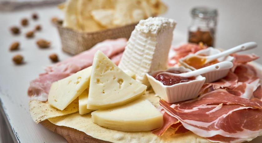 Image of Triple Room 14