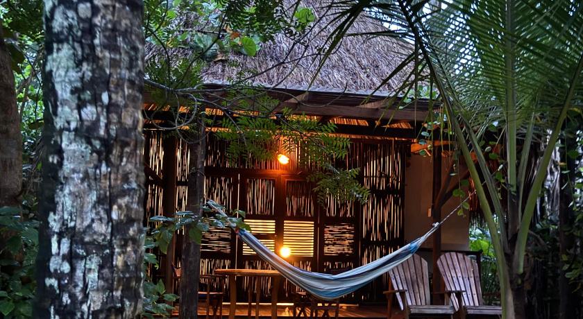Playa Pikua Ecolodge