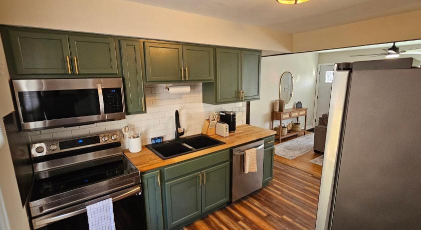 세인트 루이스 (MO) Charming 2 bedroom house in serene St Louis 4성급 숙소 로비