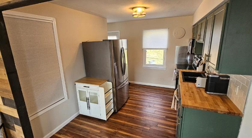 세인트 루이스 (MO) Charming 2 bedroom house in serene St Louis 4성급 숙소 수영장