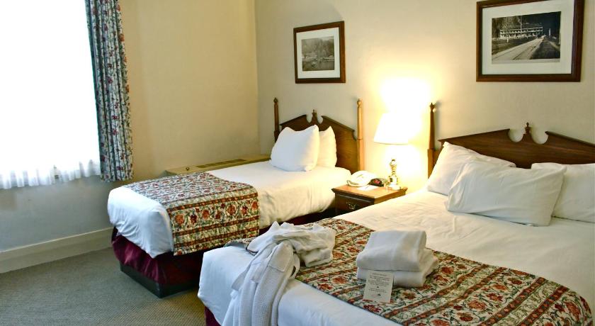 Harrison Hot Springs Resort & Spa