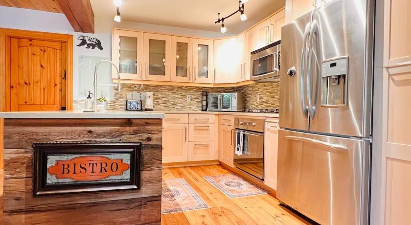 아놀드 (CA) Cozy Cabin and Modern Stay in Arnold Near Bear Valley 3성급 숙소 객실