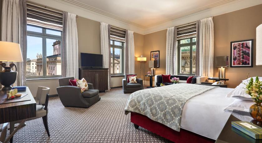 ベルリン Hotel De Rome Berlin 5つ星 ホテル ロビー