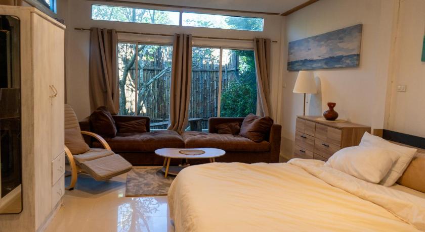 Phuket The Fifth Bamboo 4-Star Hotel room