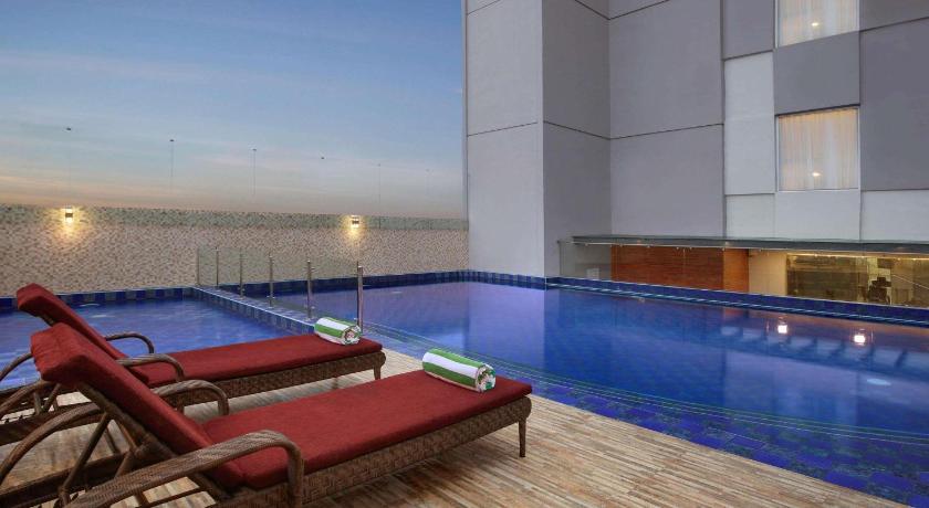 Makassar Ibis Styles Makassar Sam Ratulangi 3-Star Hotel exterior