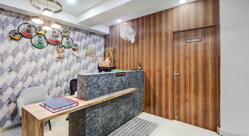 Restin Hotels near Botanical garden - image 4