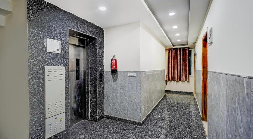 Restin Hotels near Botanical garden - image 6