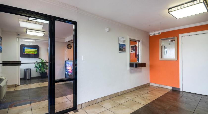 Motel 6-Anniston, AL photo