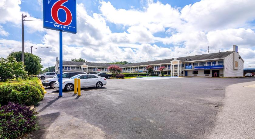 Motel 6-Anniston, AL photo