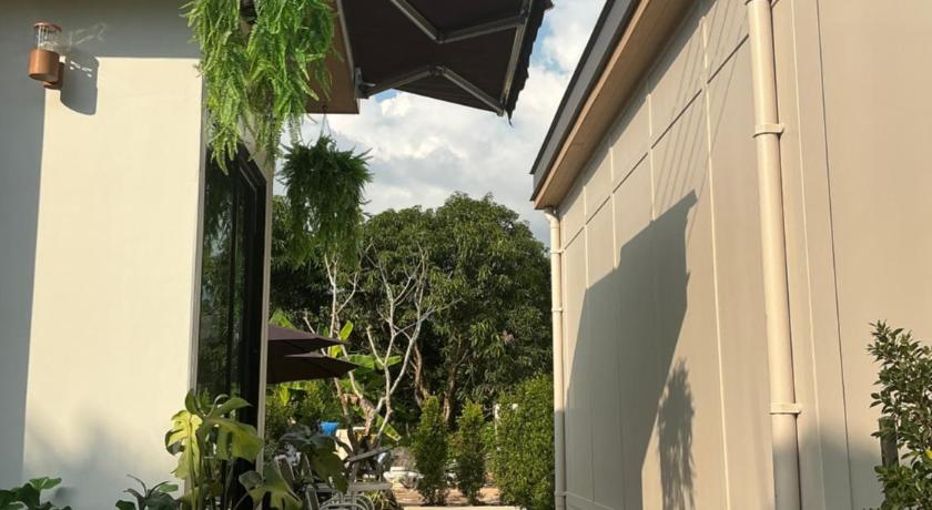 Loma Place Hotel – Krabi, CO