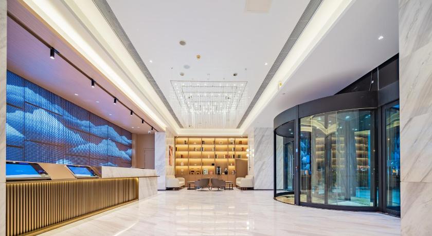 Starway Hotel Chengdu New Convention and Exhibition Center - image 2