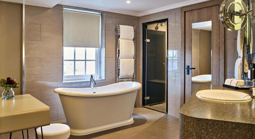 Image of Studio Suite 15