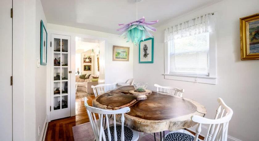 에윙 (NJ) Charming Historic Riverfront Home with Garden Views near Lambertville, New Jersey 3성급 숙소 로비