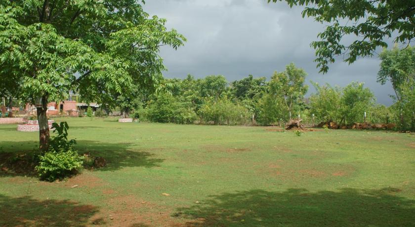 Sterling Nature Trails Kundalika, Kolad