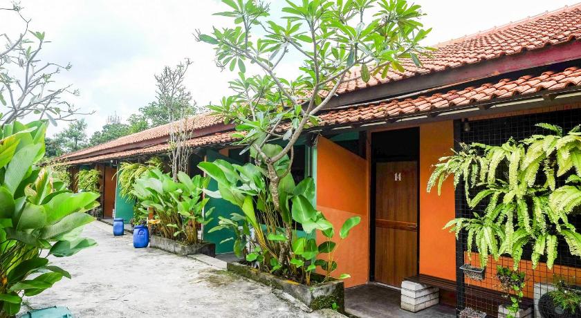 RedDoorz near Lotte Mart Maguwoharjo Yogyakarta – Yogyakarta, MN