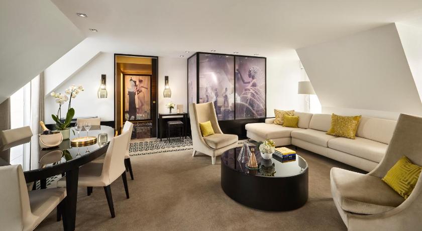 Image of Couture Apartment with King Bed and View 0