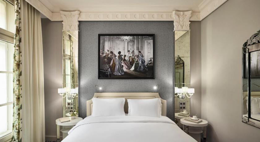 Image of Luxury Room 5