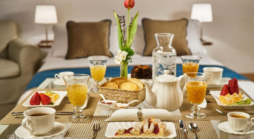 Image of Triple Room 6